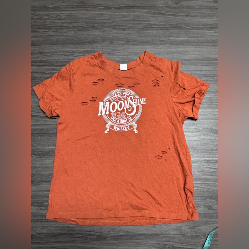 Darling Blue Chasing You Like A Shot of Whiskey Shirt Size Large